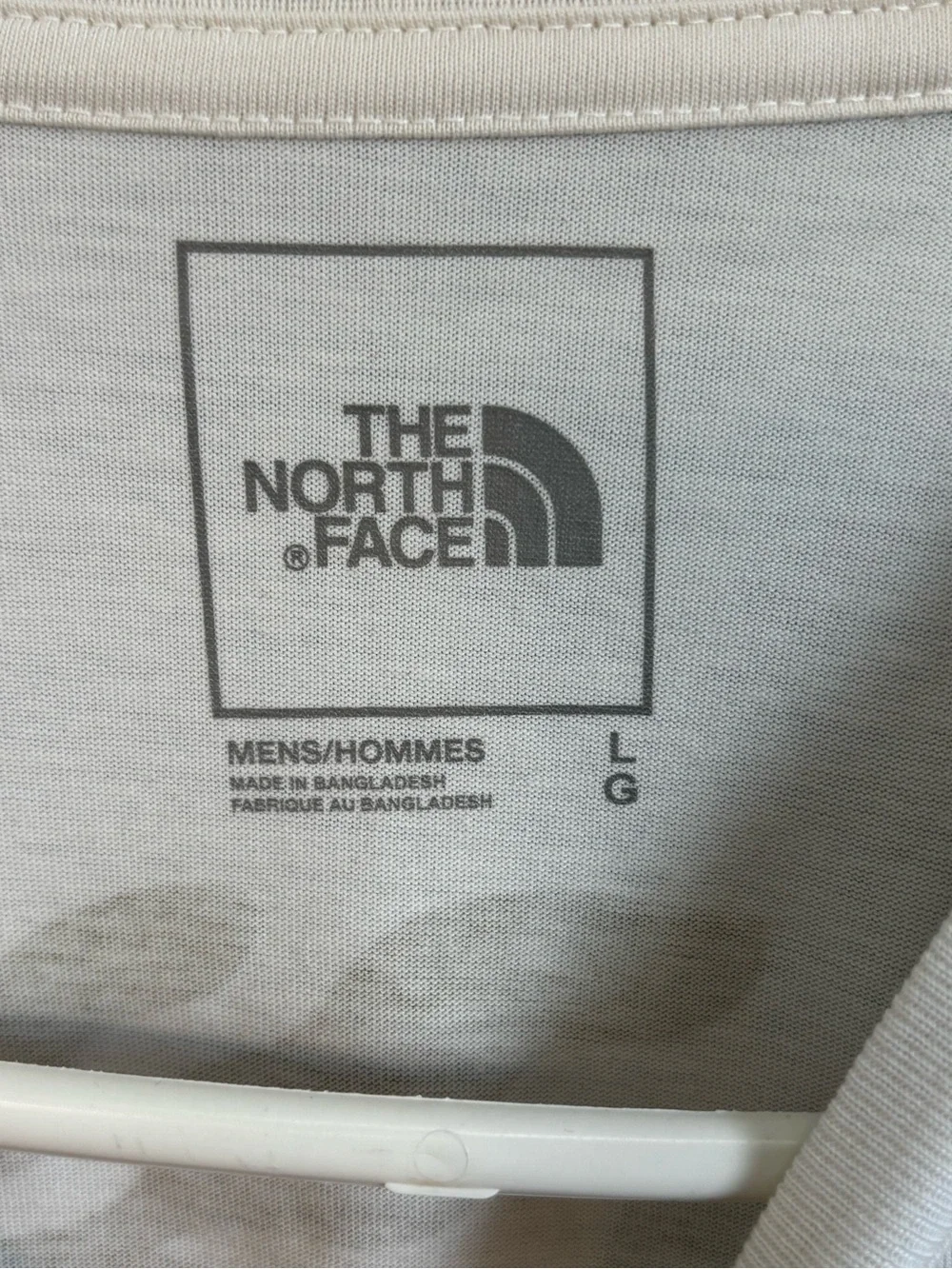 The North Face Men's Exotic Days Reg Fit short sleeve tee. Sz L. NWT